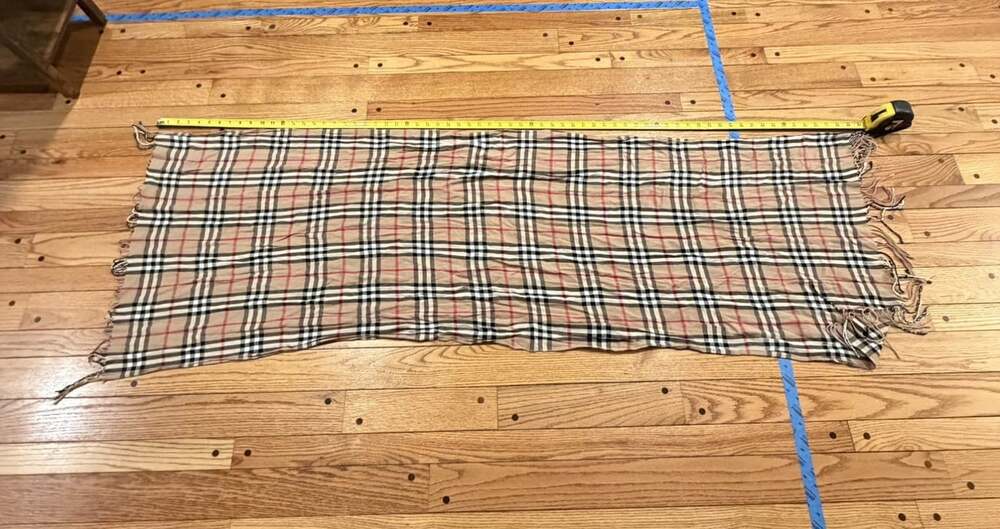 Burberry London Nova Check Plaid Lightweight Oversized Scarf Wrap 23x66 Fringe - Picture 6 of 12